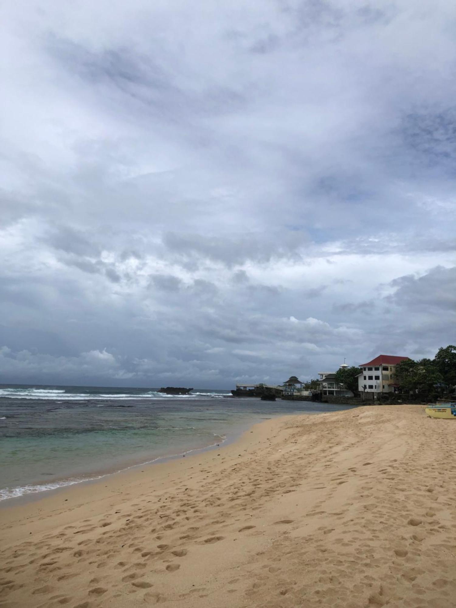 Traditional Private Guesthouse In Patar Beach Bolinao Exterior foto